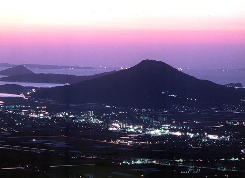 前原街夜景　高祖山より