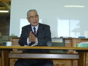 ご講演されている森田実先生