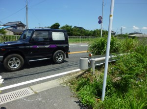 見通しの悪い事故現場