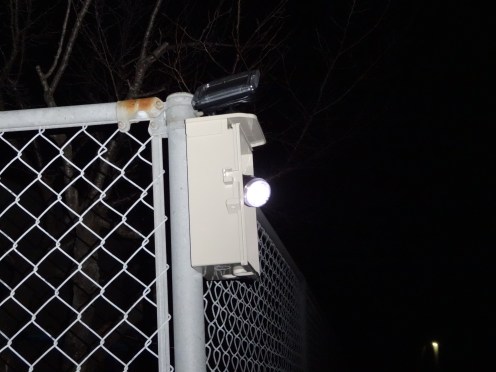 ソーラーパネル発電の灯光器