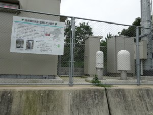 糸島市立福吉小学校構内に設置してあるモニタリングポスト