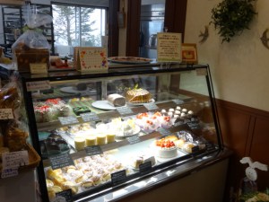 おおくすの店内(ケーキ)